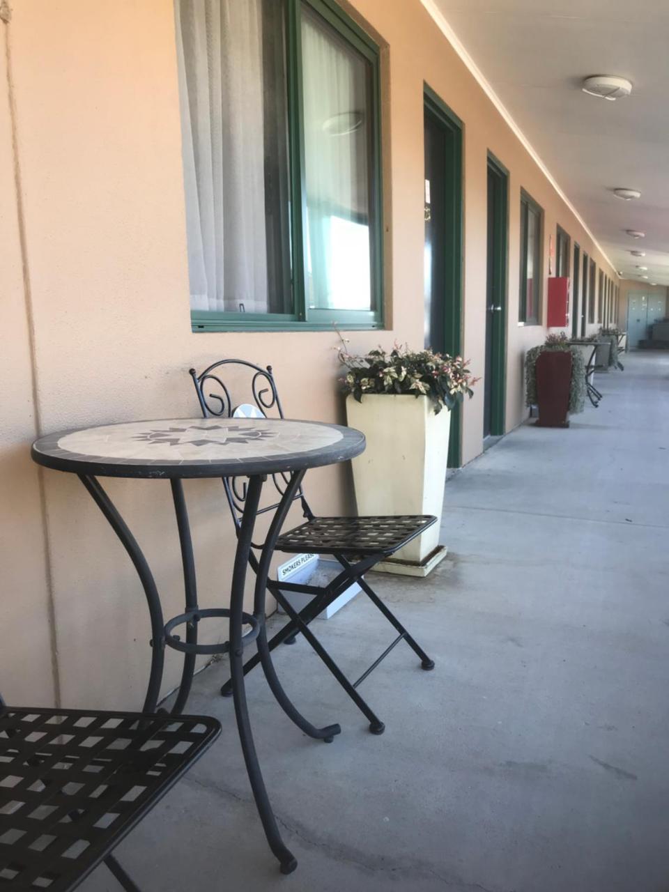 The Bakehouse Motel Goulburn Extérieur photo