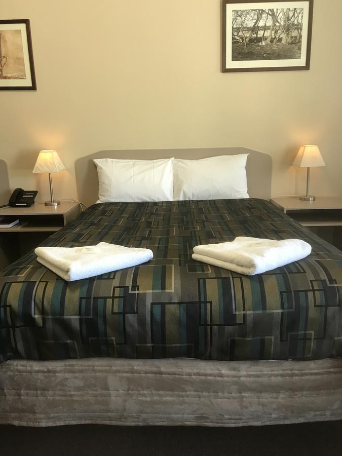 The Bakehouse Motel Goulburn Extérieur photo