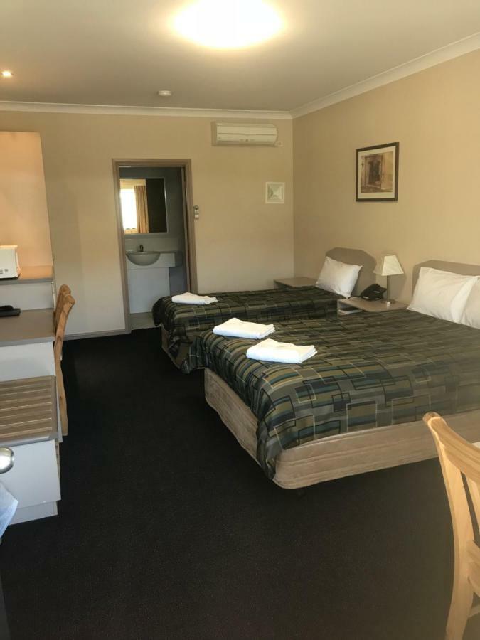 The Bakehouse Motel Goulburn Extérieur photo